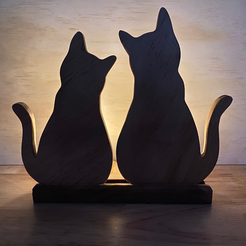 Handcrafted Shadow Reflection Wooden Cats Candle Holder Decor with Flameless LED
